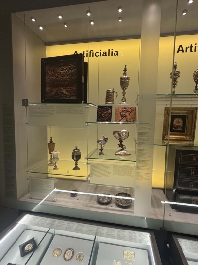 W�DR�WKA �LADAMI HISTORII I NOWOCZESNO�CI – WYCIECZKA KLASY 6E DO POZNANIA