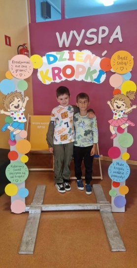 KROPKI, KROPECZKI I MN�STWO DOBREJ ZABAWY
