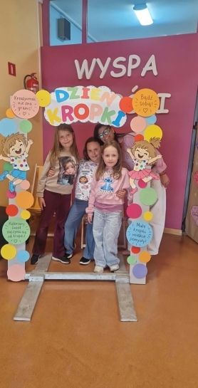 KROPKI, KROPECZKI I MN�STWO DOBREJ ZABAWY