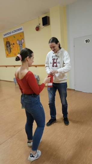 WALKA Z G�ODEM - AKCJA PCK