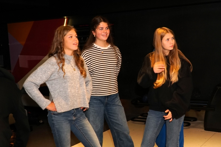 KLASA 8B NA KR�GLACH I W KINIE 