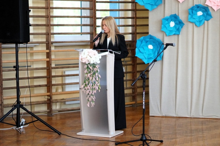 UROCZYSTA INAUGURACJA TYGODNIA PRZECIWDZIA�ANIA PRZEMOCY R�WIE�NICZEJ Z UDZIA�EM ��DZKIEGO KURATORA O�WIATY